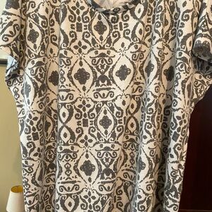 Lane Bryant Gray and Cream Patterned Blouse